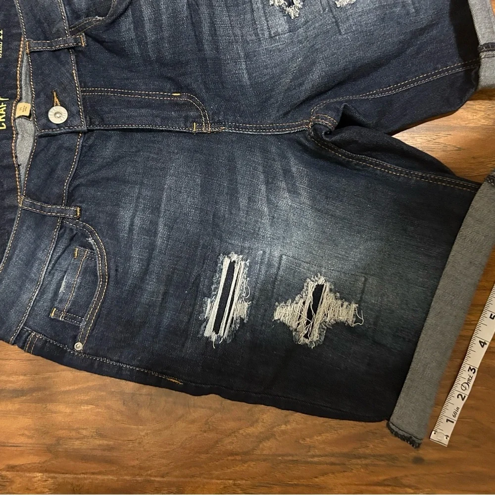 True Craft Dark Indigo Distressed Denim Bermuda Shorts Junior Size 11